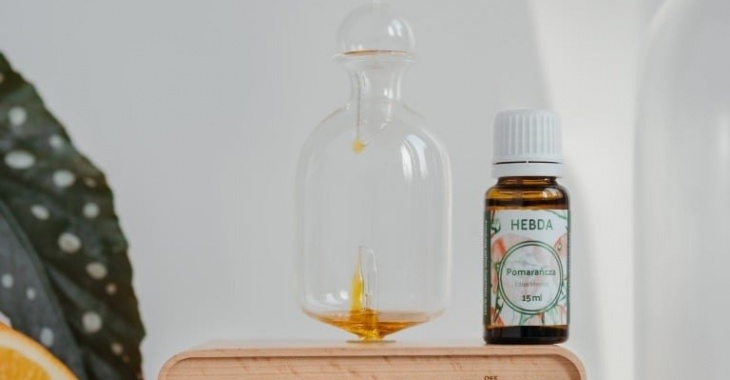 Dyfuzor do aromaterapii od Klaudyny Hebda, który pomoże Ci w pełni czerpać z właściwości olejków eterycznych Dyfuzor do aromaterapii od Klaudyny Hebda, który pomoże Ci w pełni czerpać z właściwości olejków eterycznych