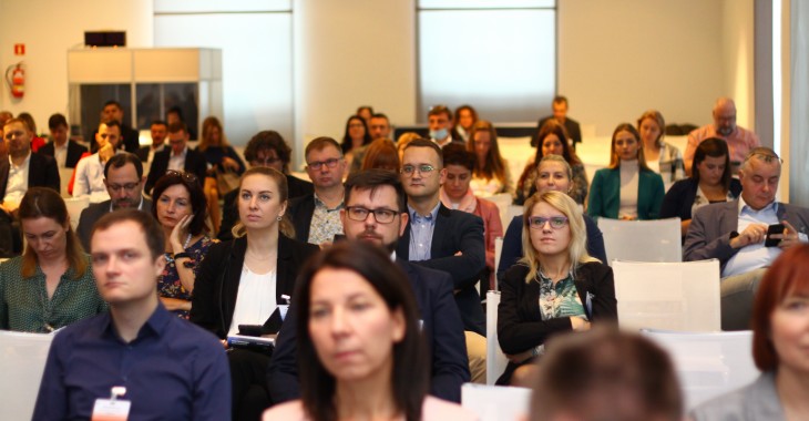 Jesienne sympozjum w Łodzi – wyzwania i kierunki rozwoju farmacji i branży kosmetycznej Jesienne sympozjum w Łodzi – wyzwania i kierunki rozwoju farmacji i branży kosmetycznej