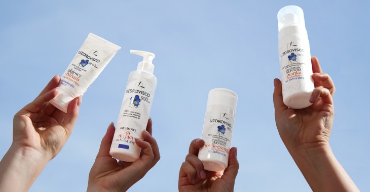 Trend lata 2022 „Clean girl” – naturalnie piękna Trend lata 2022 „Clean girl” – naturalnie piękna